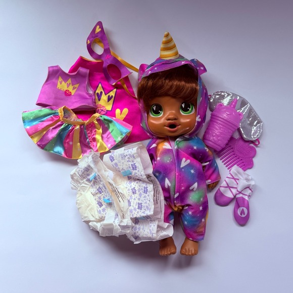 Baby Alive Other - Baby Alive Sophia Sparkle Doll and Accessories Set